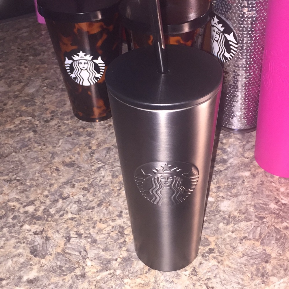 Black Starbucks cup